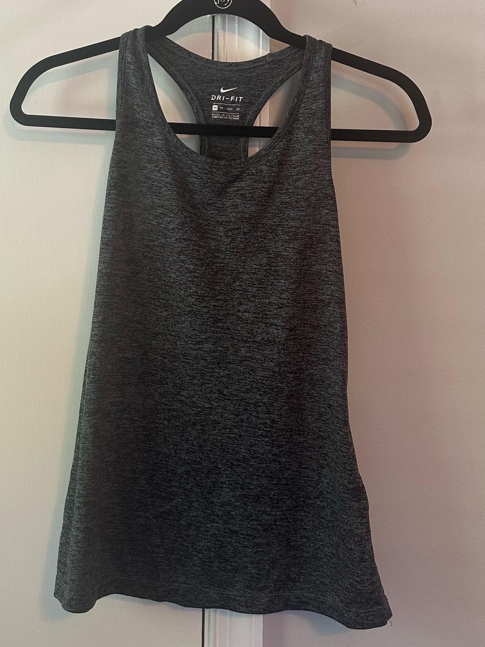 Nike Dri-FIT Women's Charcoal Racerback Tank Top 🩶 SIZE XS.